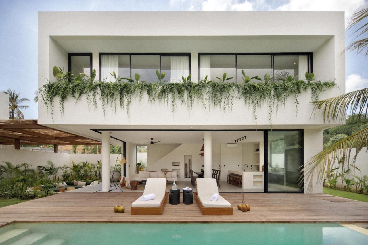 Tias Villas Kuta  Exterior photo